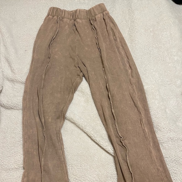 Flattering Flare Leg Brown Yoga pants - Picture 4 of 4
